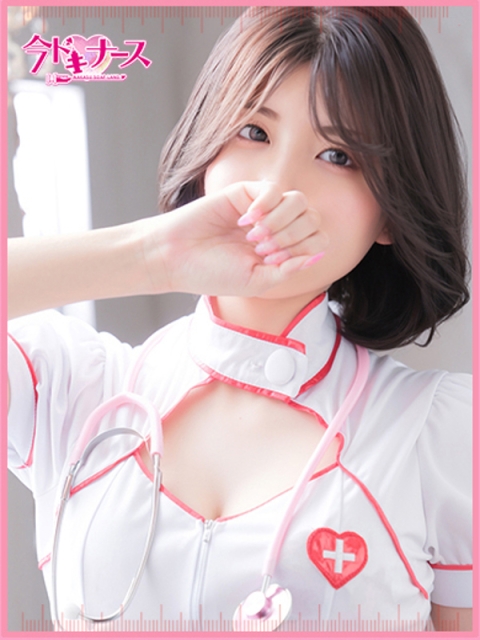 ななみ　愛嬌抜群の痴女ナース